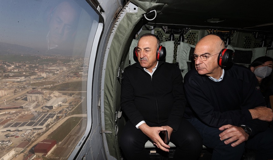 Σεισμός στην Τουρκία: Δένδιας - Τσαβούσογλου έβαλαν ξανά στις ράγες τη «διπλωματία των σεισμών»