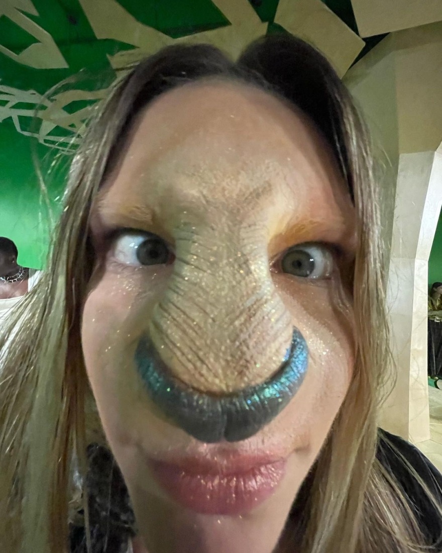 Διχάζει οίκος μόδας που ανέβασε στην πασαρέλα μοντέλα με πρόσωπα ζώων