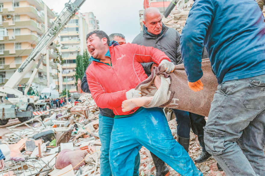 Σεισμός στην Τουρκία: Αναγκαστική στροφή Ερντογάν προς τη Δύση - Τα σενάρια για τις εκλογές