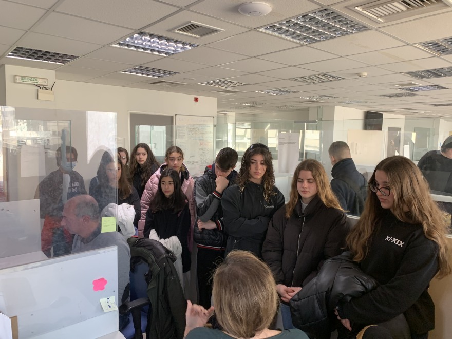 Το Γυμνάσιο Κρυονερίου «τύπωσε» το δικό του Πρώτο Θέμα