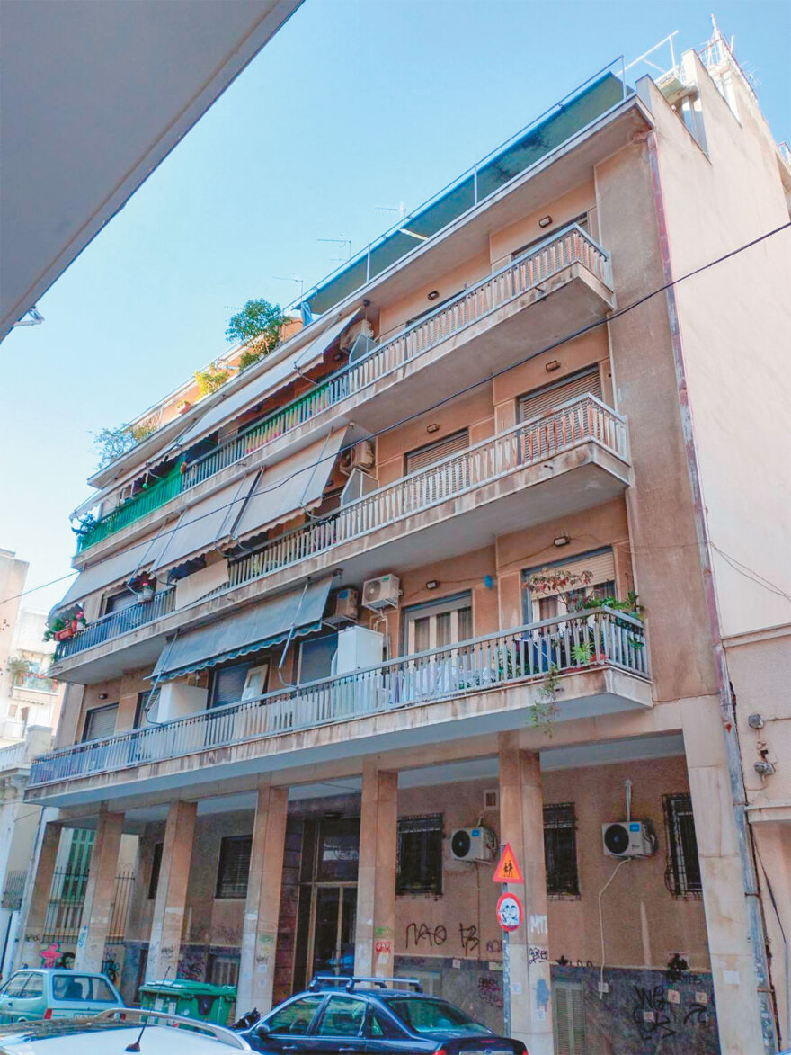 Οικογένεια Λεβέντη - Αλγιαννάκη: Στο «σφυρί» τρία ακόμη ακίνητα για χρέη του γιου