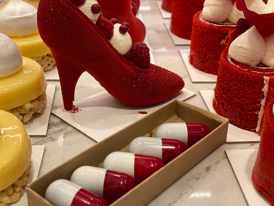 Θεσσαλονίκη: Σοκολατένια χαπάκια του έρωτα για «ραγισμένες καρδιές» την ημέρα του Αγίου Βαλεντίνου