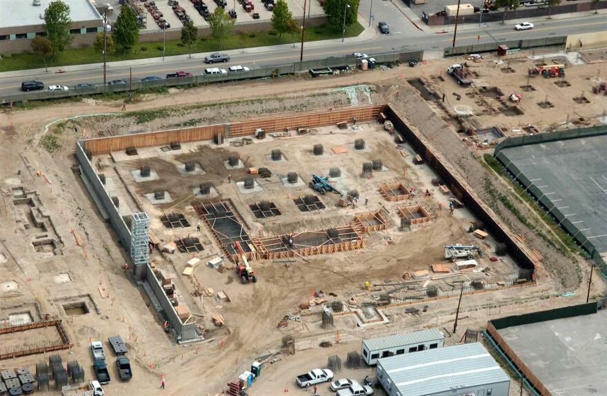 Η απόλυτη αντισεισμική προστασία: Κτίρια με αμορτισέρ σε Ιαπωνία και Καλιφόρνια - Δείτε βίντεο