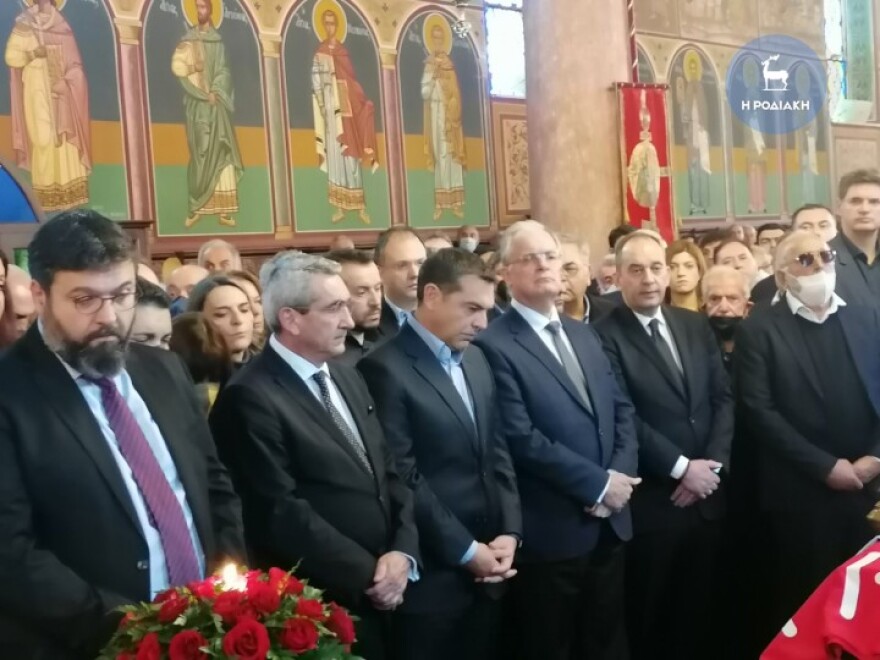 Είπαν το «τελευταίο αντίο» στον Νεκτάριο Σαντορινιό