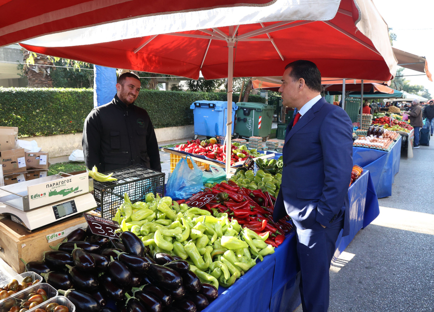 Υπουργείο Ανάπτυξης: «Καταδρομική» του Άδωνι Γεωργιάδη σε λαϊκή στο Χαλάνδρι