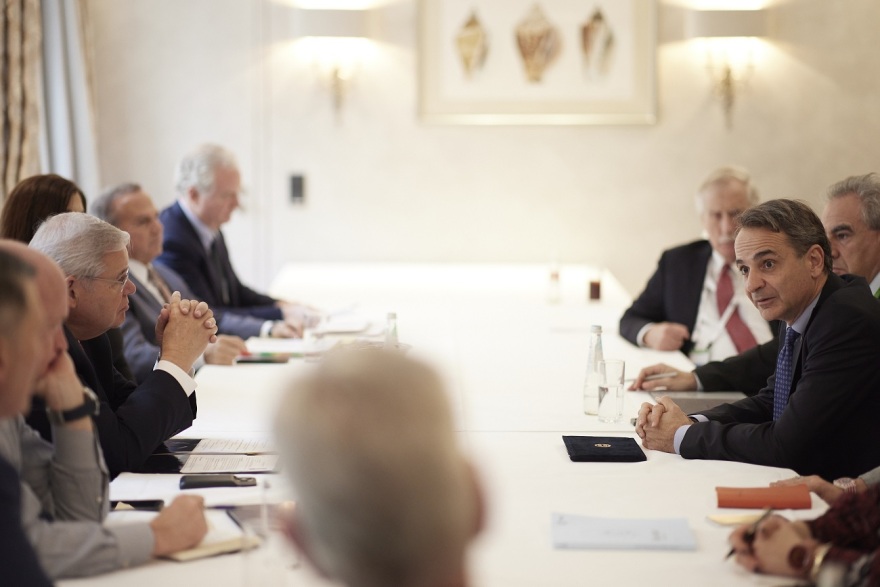 Μητσοτάκης με αντιπροσωπεία του Κογκρέσου: Η Ελλάδα πυλώνας γεωπολιτικής και ενεργειακής ασφαλείας