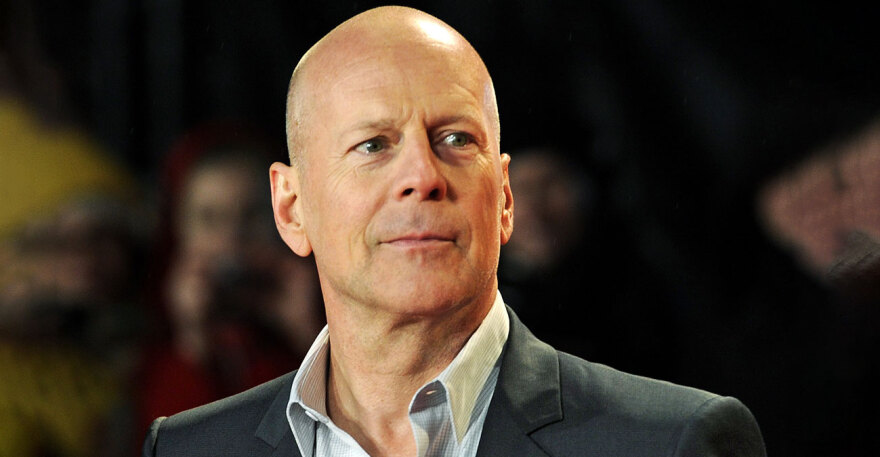 Μπρους Γουίλις: Είχε αρχίσει να ξεχνάει από το 2021 - Γύριζε σκηνή σε εστιατόριο και νόμιζε ότι ήταν πραγματικότητα