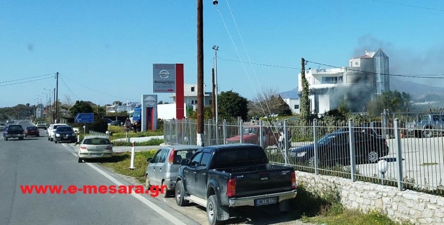 Ηράκλειο: Ένας νεκρός από φωτιά σε αντιπροσωπεία αυτοκινήτων στο Τυμπάκι