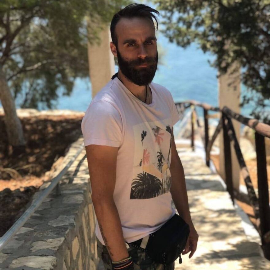 Σητεία: Θρήνος για τον 33χρονο Μάνο που σκοτώθηκε σε τροχαίο - Χόρευε το «είμαι αητός χωρίς φτερά» λίγες ώρες νωρίτερα