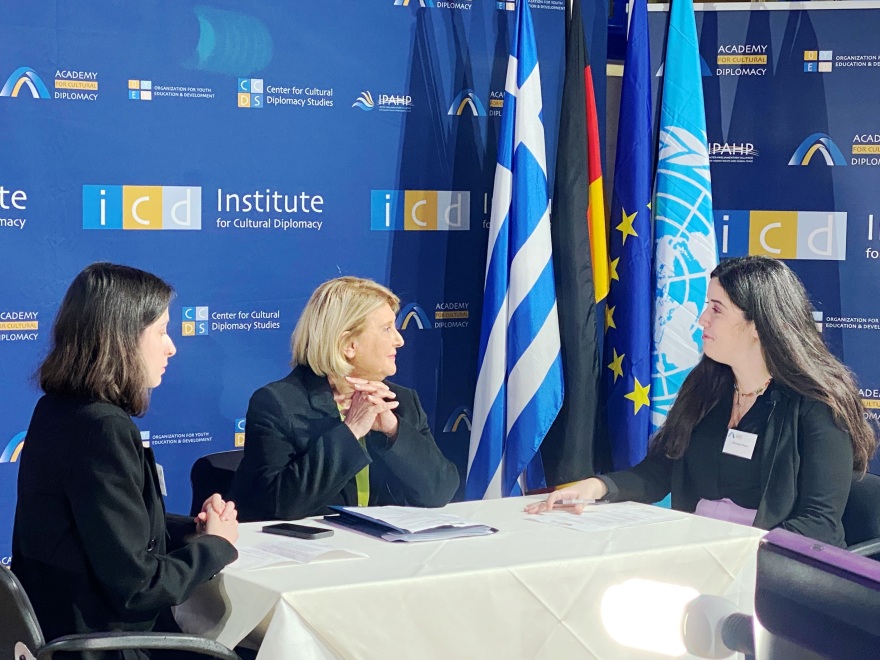 Η Σοφία Βούλτεψη στο Παγκόσμιο Φόρουμ για τη Δημοκρατία και την Ειρήνη στο Βερολίνο