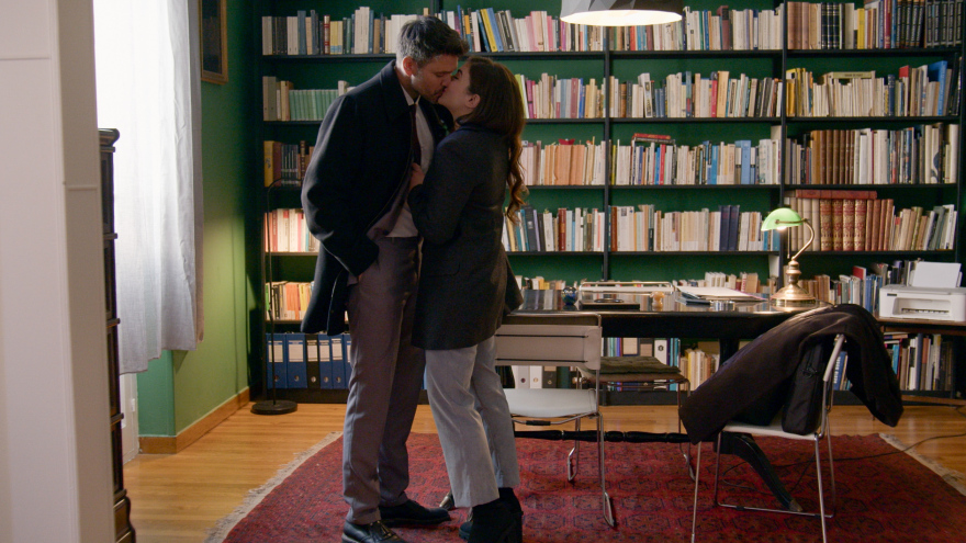 Παγιδευμένοι: Λίνα και Δανάη αναλαμβάνουν την πρώτη μεταφορά ναρκωτικών