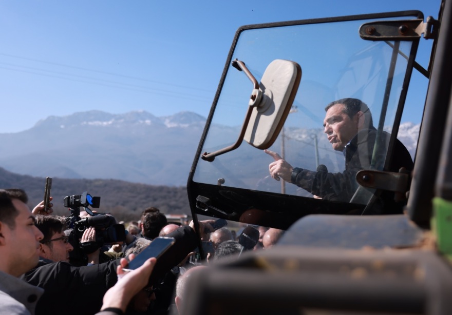 Κυριάκος Μητσοτάκης: Η εικόνα του Τσίπρα στα τρακτέρ «έστρωσε χαλί» για τα διλήμματα των εκλογών