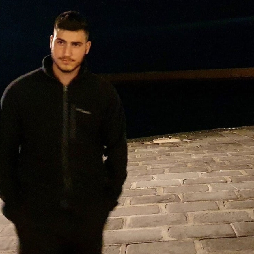 Χανιά: «Ο γιος μου ζει ακόμα μέσα στη ψυχή μου» - Σπαραγμός των γονέων του στρατιώτη που χάθηκε σε τροχαίο