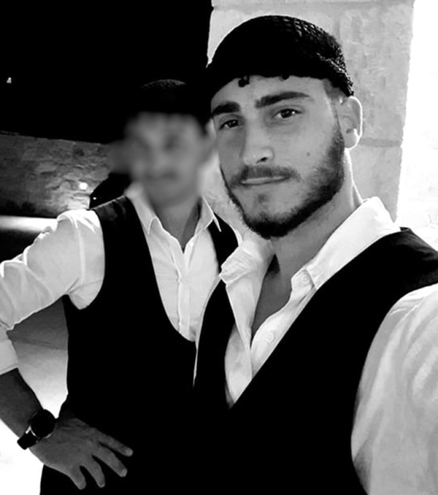 Χανιά: «Ο γιος μου ζει ακόμα μέσα στη ψυχή μου» - Σπαραγμός των γονέων του στρατιώτη που χάθηκε σε τροχαίο