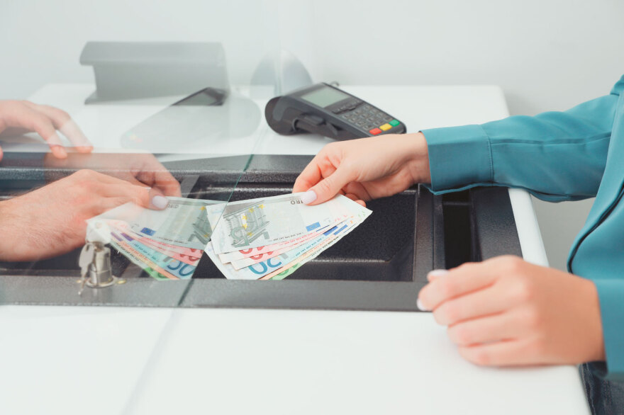 Εξωδικαστικός μηχανισμός: Αλλάζει για  χρέη σε τράπεζες, funds,  Δημόσιο και Ταμεία - Την Τρίτη η τροπολογία 