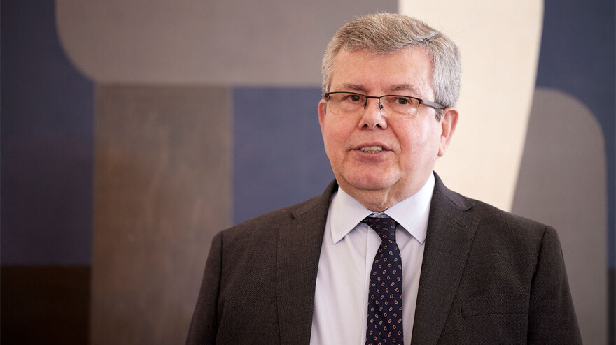 Η ελληνική ιθαγένεια στον καθηγητή Kevin Featherstone - Ειδική τελετή στο Μέγαρο Μαξίμου