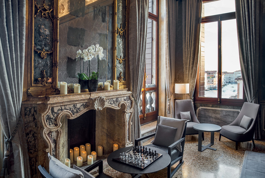 Βιόλα και Βέρα Αριβαμπένε: Οι κόμισσες της Γαληνοτάτης