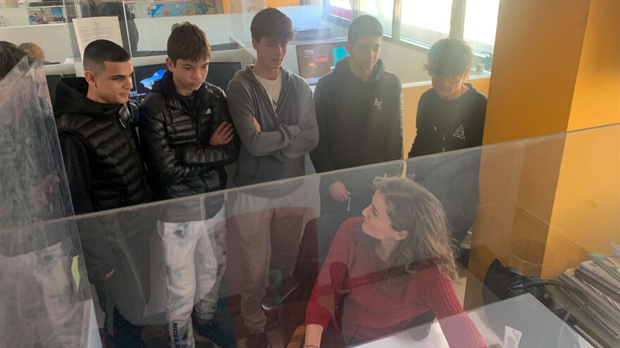 Τα εκπαιδευτήρια Γείτονα «τύπωσαν» το δικό τους Πρώτο Θέμα