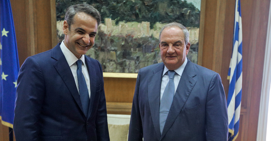 ΝΔ: Η «βελούδινη» αποχώρηση Καραμανλή και τα μηνύματα ενότητας