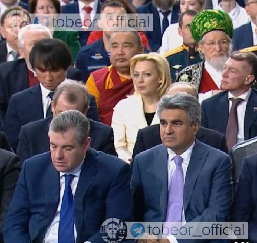 Ρωσία:  Νύσταξαν οι αξιωματούχοι κατά την ομιλία του Πούτιν - Τα... χασμουρητά την ώρα του διαγγέλματος