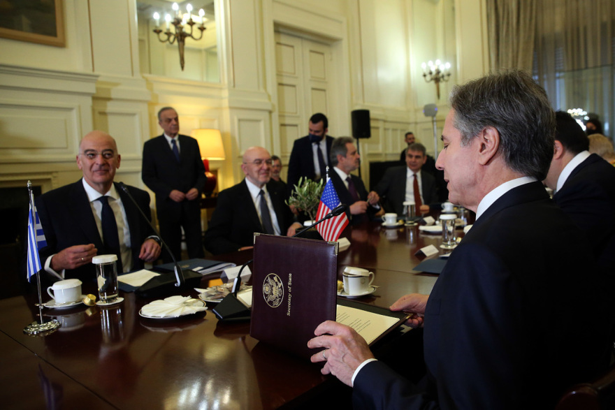 Άντονι Μπλίνκεν για ελληνοτουρκικά: Πρέπει να αποφεύγονται απειλές που αυξάνουν την ένταση