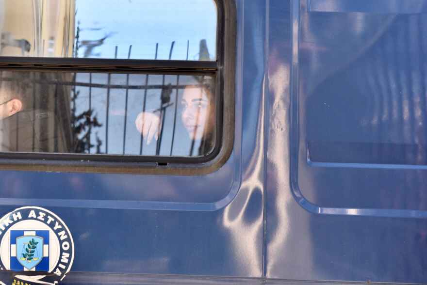 Με χειροπέδες στον Εισαγγελέα η Super Κική - Δείτε φωτογραφίες