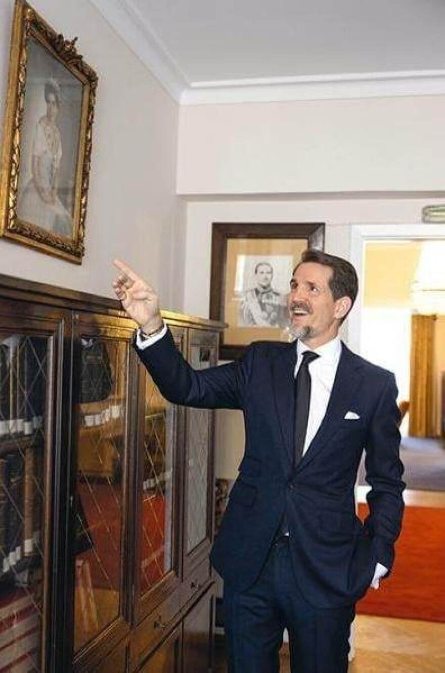 Παύλος: Δεν είμαστε εδώ για ν' αλλάξουμε το Σύνταγμα, αλλά για να βοηθήσουμε τη χώρα 