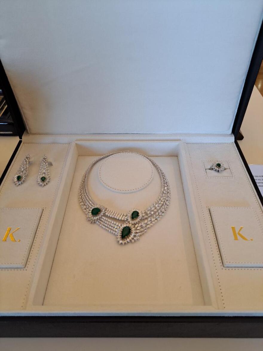 Κατερίνα Σακελλαροπούλου: Περιήγηση στην έκθεση με τα προεδρικά δώρα - Φωτογραφίες