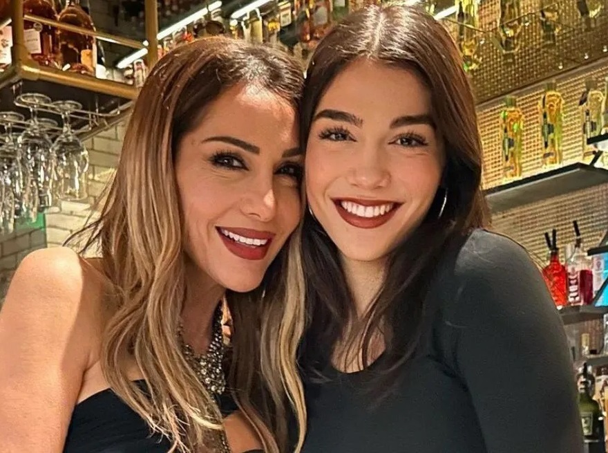 Δέσποινα Βανδή - Βασίλης Μπισμπίκης: Το ρομάντζο, οι υπέρ, οι κατά και η... πρώην