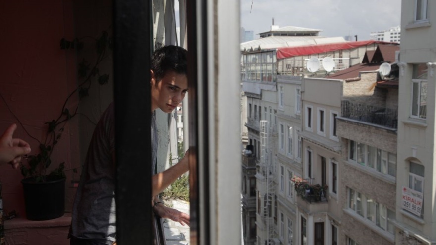 Ρουζγκάρ Ερκοτσλάρ: Η Τουρκάλα ηθοποιός που αποφάσισε να αλλάξει φύλο