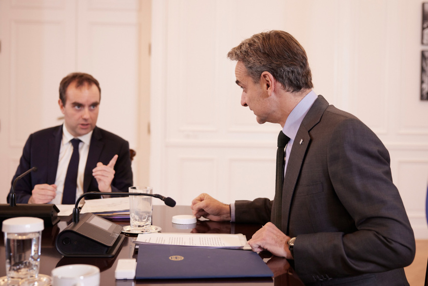 Τετ α τετ Μητσοτάκη - Λεκορνύ: Επί τάπητος η πορεία ναυπήγησης της πρώτης Belh@rra