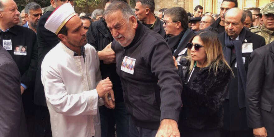 Σεισμός στην Τούρκια: Νεκρά με την ομάδα βόλεϊ τα εγγόνια του Κενάν Ακίν που δολοφόνησε τον Σολωμό Σολωμού