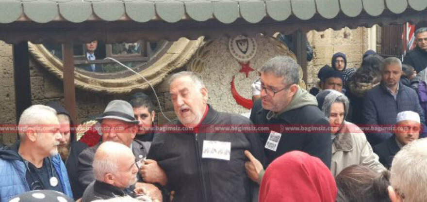 Σεισμός στην Τούρκια: Νεκρά με την ομάδα βόλεϊ τα εγγόνια του Κενάν Ακίν που δολοφόνησε τον Σολωμό Σολωμού