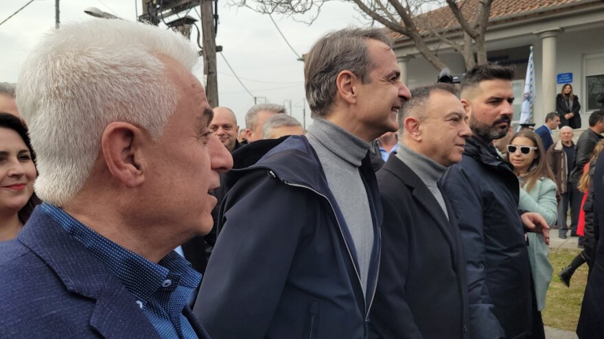 Κυριάκος Μητσοτάκης: Το παρασκήνιο της επίσκεψής του στη Λάρισα - To Πάρκο Καινοτομίας, τα σουβλάκια και οι... Guns N’ Roses