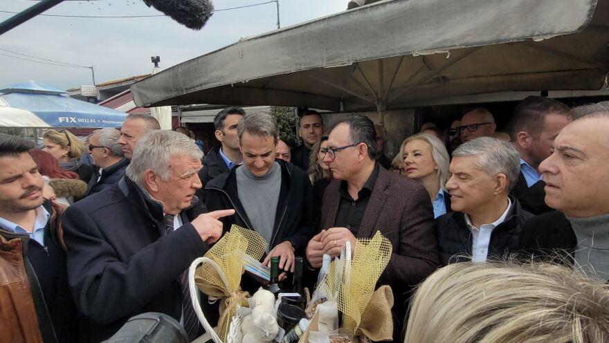 Κυριάκος Μητσοτάκης: Το παρασκήνιο της επίσκεψής του στη Λάρισα - To Πάρκο Καινοτομίας, τα σουβλάκια και οι... Guns N’ Roses