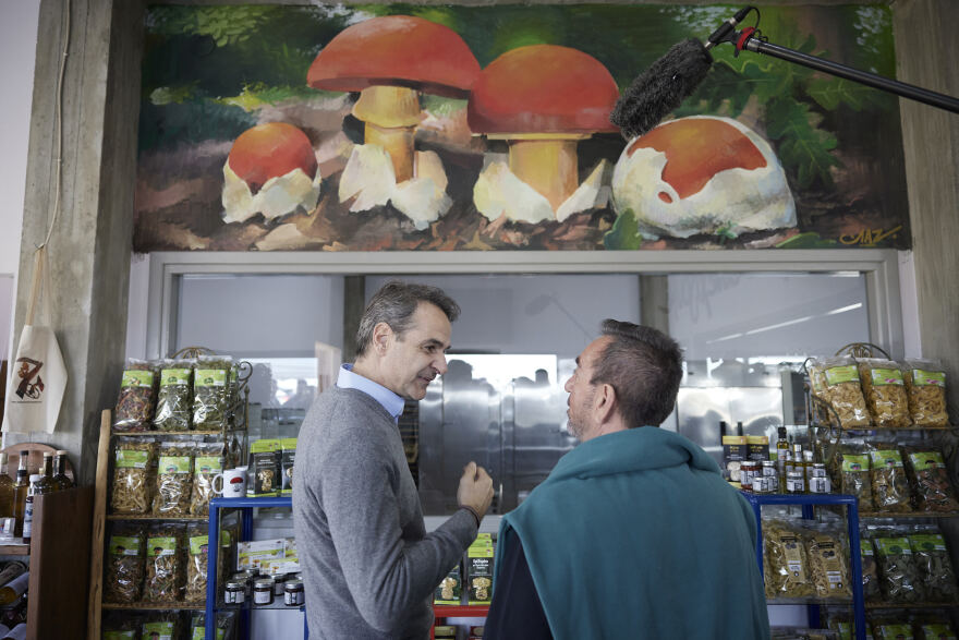 Προβολή του κυβερνητικού έργου επιλέγει ο Μητσοτάκης για τις εκλογές - Μέσα στο 2023 παραδίδονται 24 χιλιόμετρα του E65