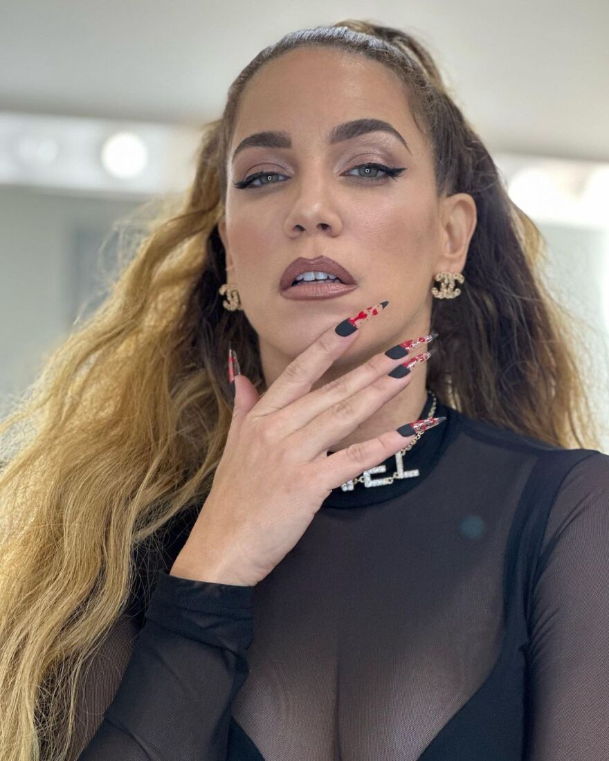 Κατερίνα Στικούδη: Με διάφανο κορμάκι στο Instagram