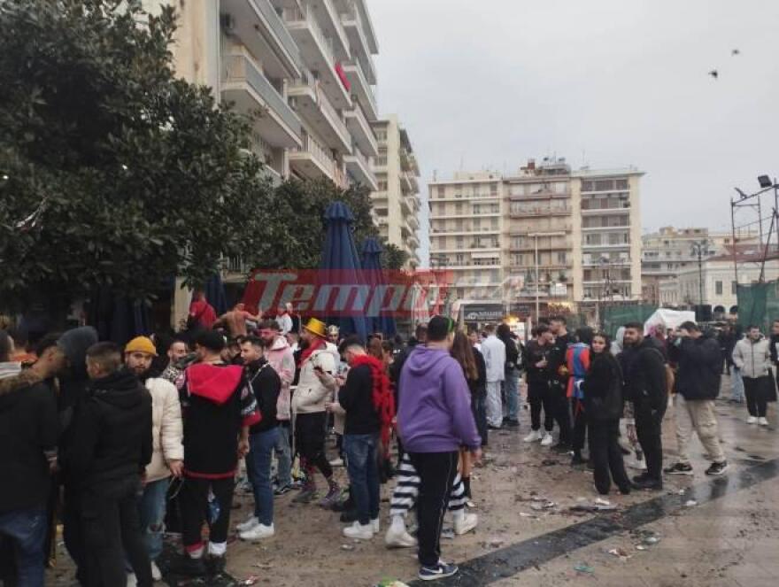 Καρναβάλι: «Βούλιαξε» από κόσμο η Πάτρα - Το αδιαχώρητο στους δρόμους μέχρι πρωίας