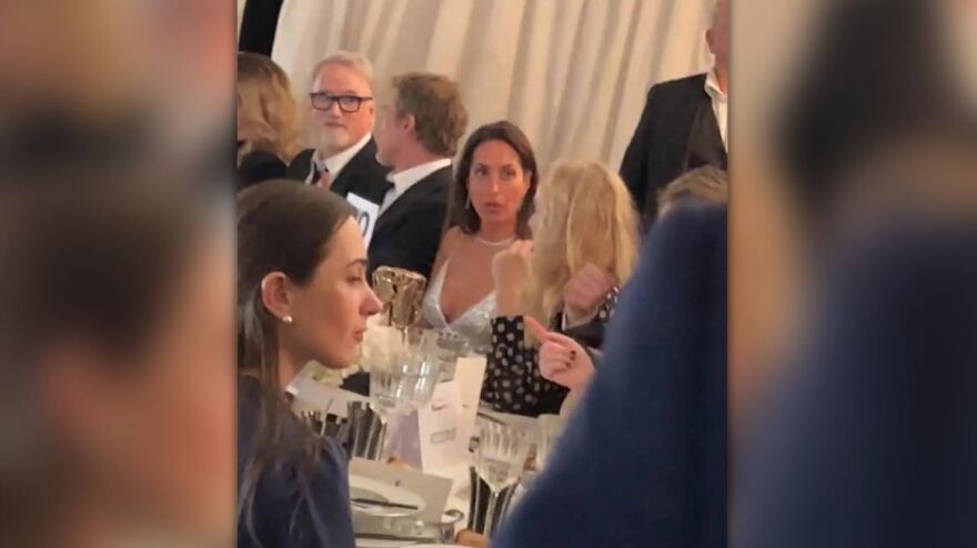 Μπραντ Πιτ: Στο Παρίσι με την Ινές ντε Ραμόν 