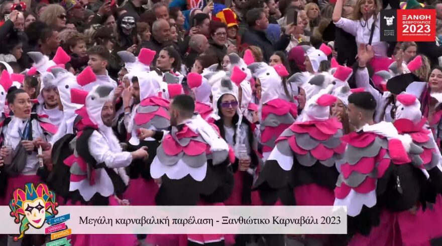 Απόκριες 2023: Εντυπωσιακή η τελετή λήξης του καρναβαλιού στην Πάτρα, στην πυρά ο βασιλιάς Καρνάβαλος