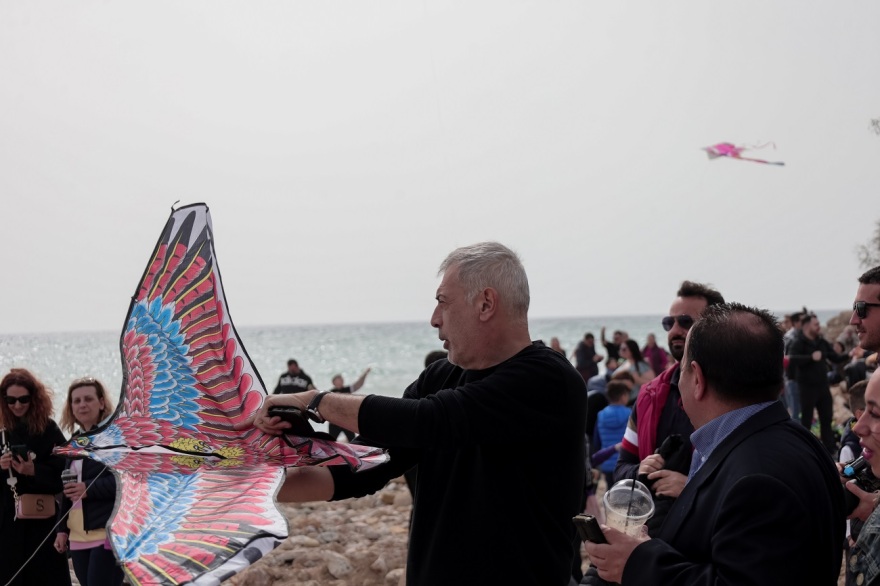 Φρεαττύδα: 2.500 σαρακοστιανά εδέσματα προσφέρθηκαν στους Πειραιώτες από την ΠΑΕ Ολυμπιακός