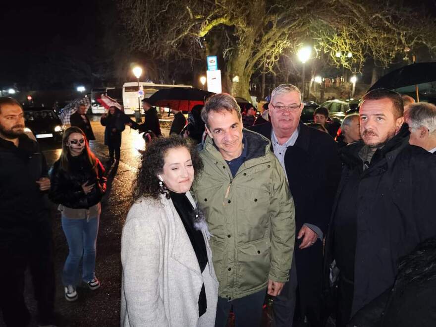 Μητσοτάκης: Η επίσκεψη στο Μέτσοβο «έδειξε» τη σύνθεση του ψηφοδελτίου της ΝΔ στα Ιωάννινα