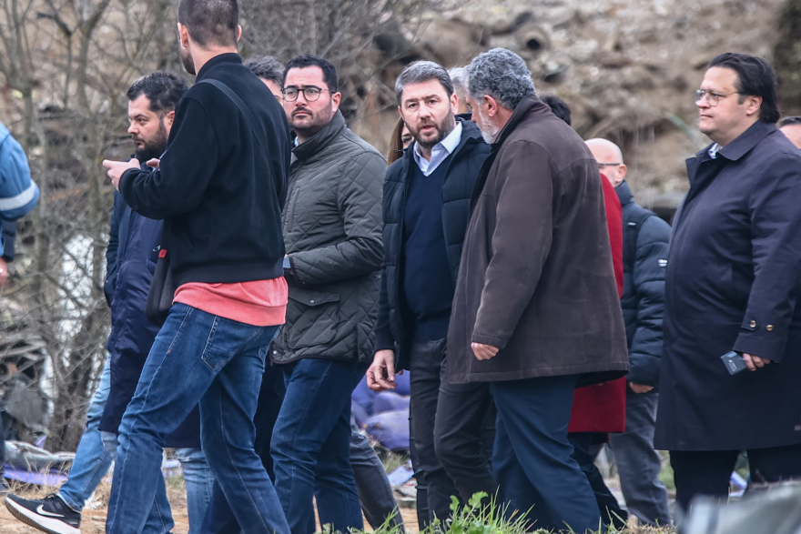 Σύγκρουση τρένων στη Λάρισα - Ανδρουλάκης: Στη σκέψη όλων μας υπάρχει ένα τεράστιο «γιατί;»