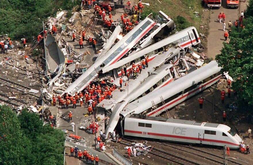 Σύγκρουση τρένων: Τα φονικότερα σιδηροδρομικά δυστυχήματα των τελευταίων 25 ετών στην Ευρώπη