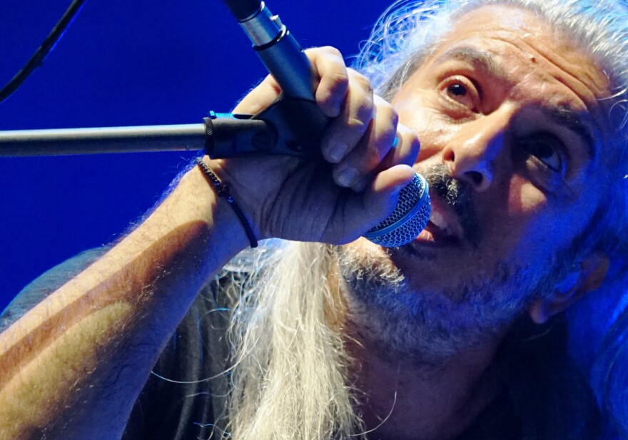 Εθνικό Πένθος και στον Πολιτισμό: Καλλιτέχνες και χώροι ψυχαγωγίας αναβάλλουν εμφανίσεις και εκδηλώσεις 