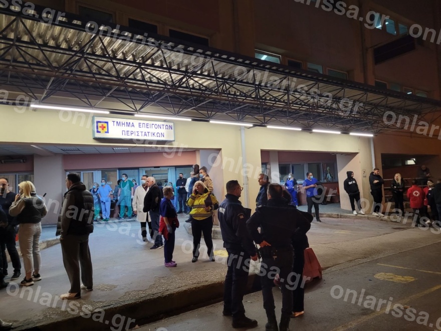 Σύγκρουση τρένων: Τραγικές στιγμές για τους συγγενείς των θυμάτων - Πώς γίνεται η αναγνώριση 