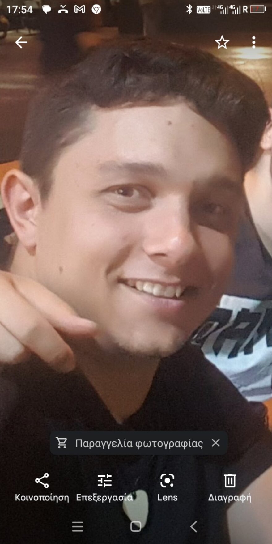 Σύγκρουση τρένων στη Λάρισα: Συγκλονίζουν οι γονείς 22χρονου που αγνοείται - «Η αναμονή μας σκοτώνει, δεν μας λένε τίποτα»