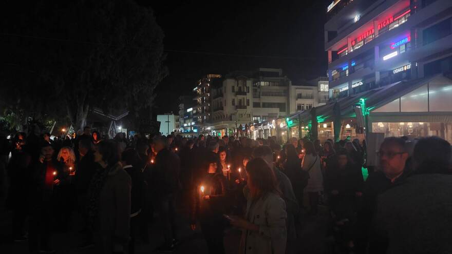 Σύγκρουση τρένων: Σιωπηρή διαμαρτυρία στο Ηράκλειο για το δυστύχημα - «Απαιτούμε την αλήθεια»