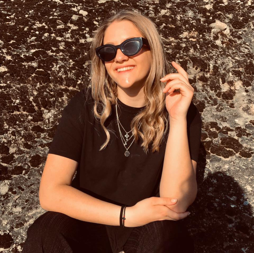 Σύγκρουση τρένων στα Τέμπη: «Πάμε στο κυλικείο να κάτσουμε» - Η μοιραία κίνηση για τα τρία κορίτσια από το Καστράκι