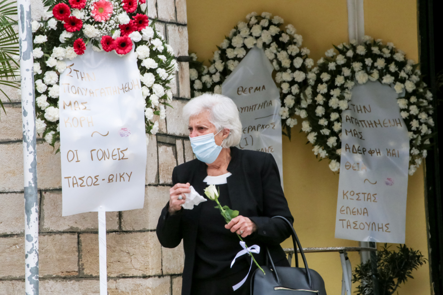Σύγκρουση τρένων στη Λάρισα: Θλίψη στον Τύρναβο για την 42χρονη Βάγια 
